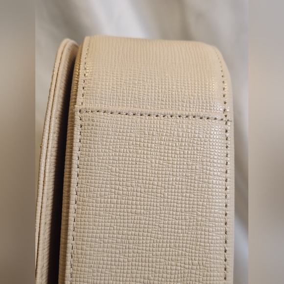 MCM Cream Shoulder Bag/Saddle Bag with Gold Accents - Picture 7 of 13